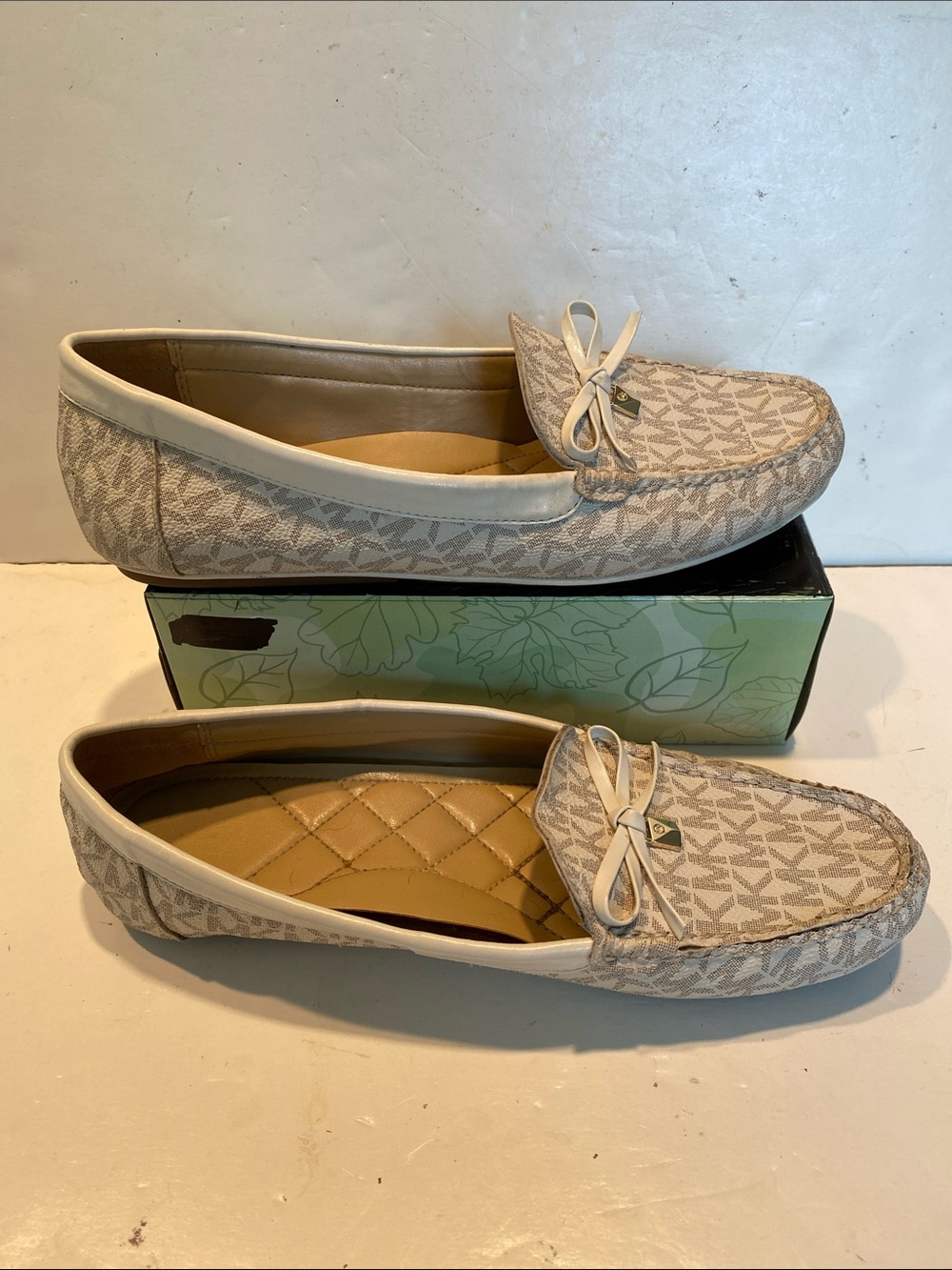 Michael Kors Juliette Logo Loafers - Picture 3 of 7